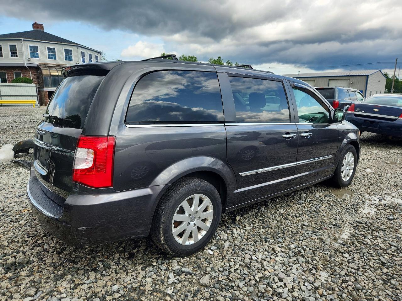 2016 CHRYSLER TOWN & COUNTRY TOURING — снимка 3
