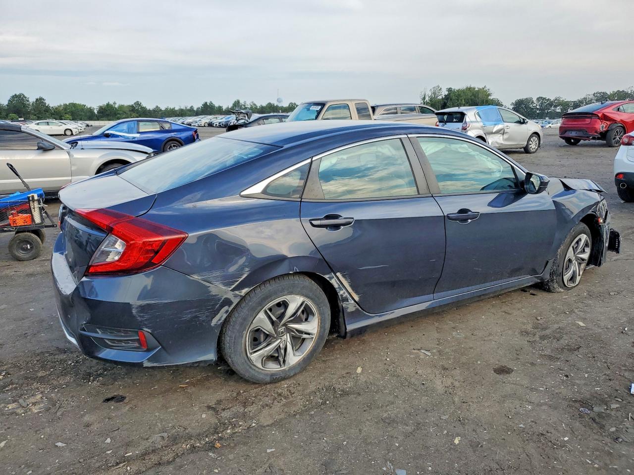 2019 HONDA CIVIC LX — снимка 3
