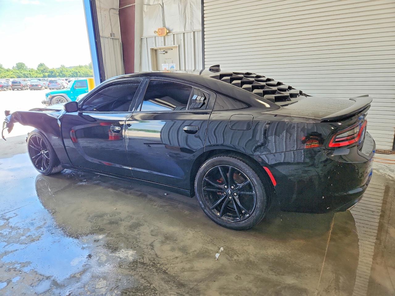 2017 DODGE CHARGER R/T — снимка 2