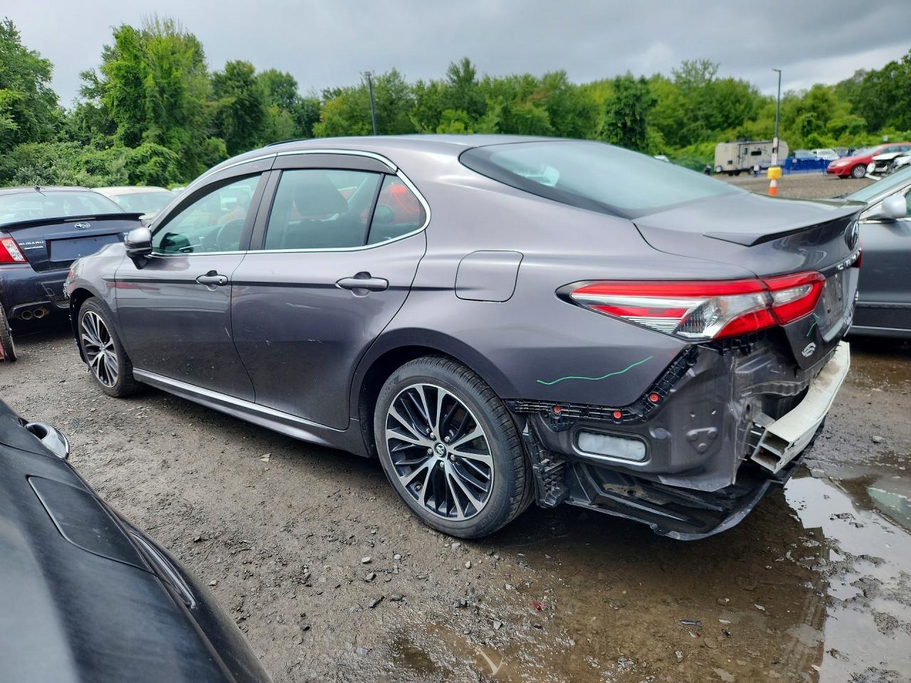 2018 TOYOTA CAMRY SE — снимка 2