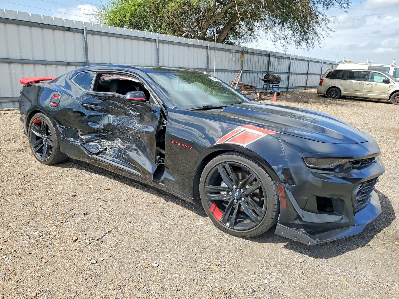 2020 CHEVROLET CAMARO LS — снимка 4