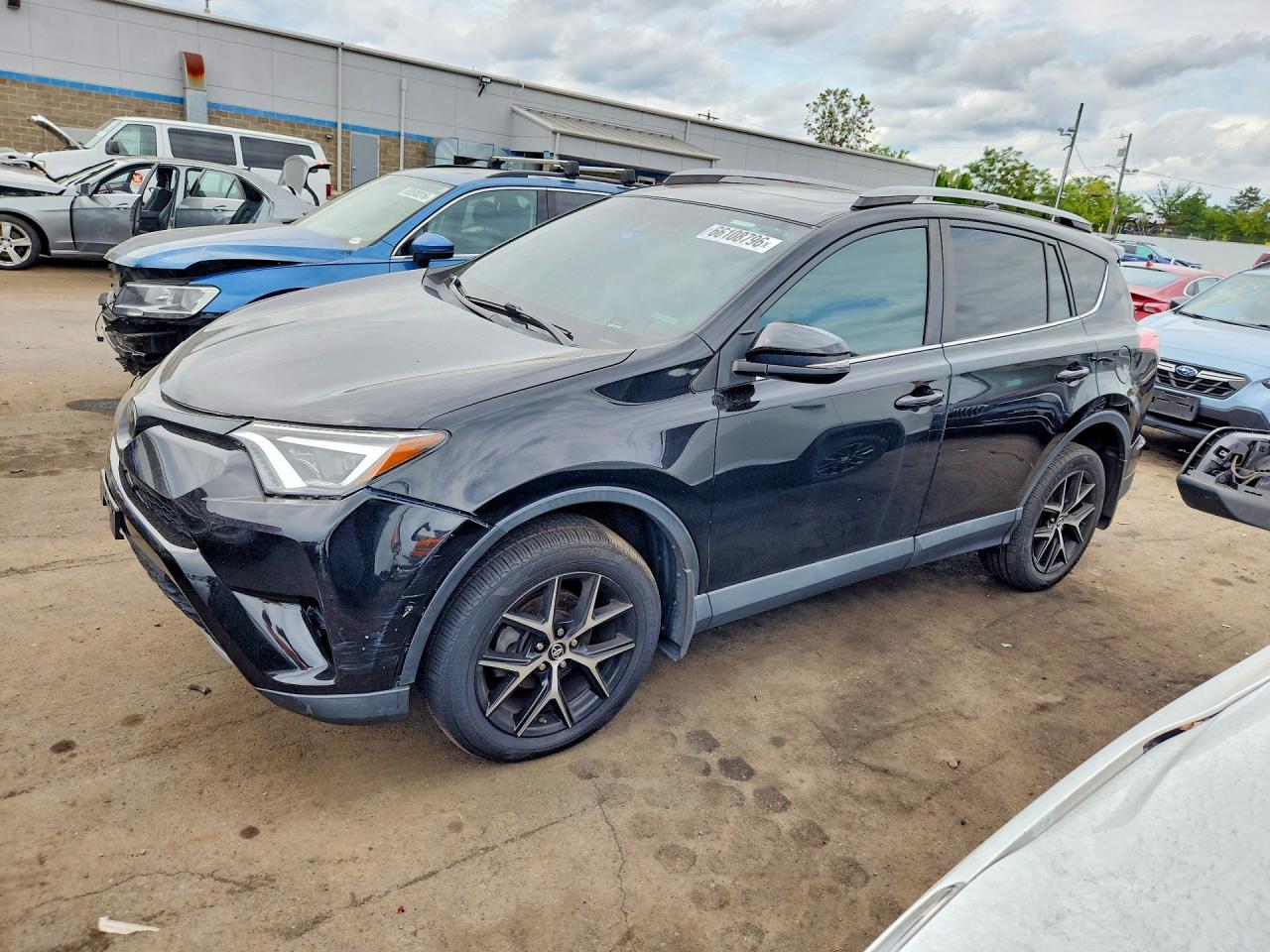 2018 TOYOTA RAV4 SE