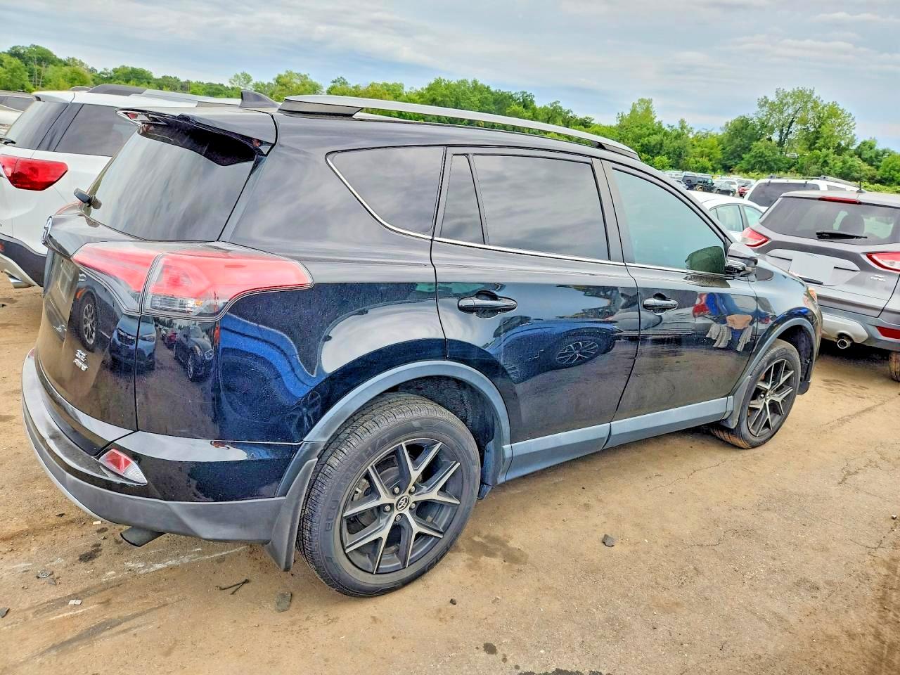 2018 TOYOTA RAV4 SE — снимка 3