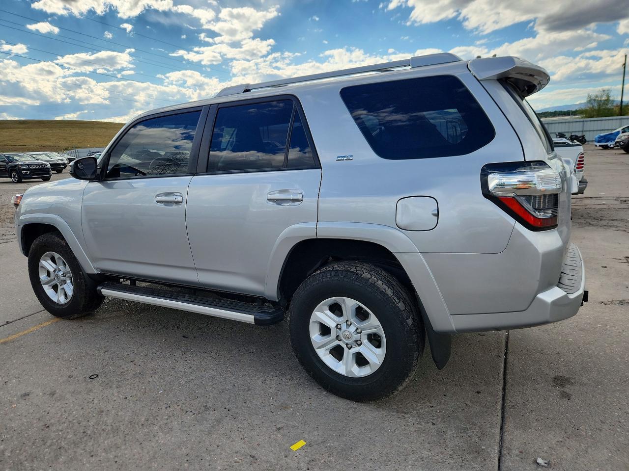 2016 TOYOTA 4RUNNER SR5 — снимка 2