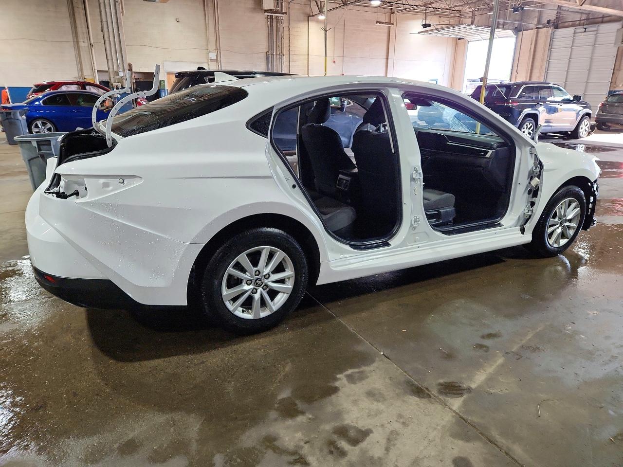 2025 TOYOTA CAMRY LE — снимка 3