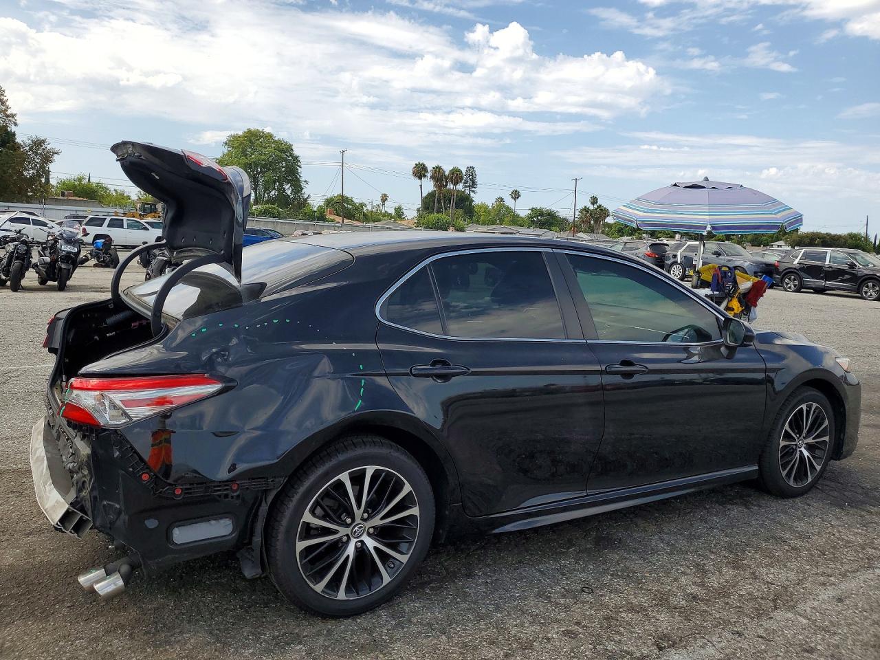 2018 TOYOTA CAMRY SE — снимка 3