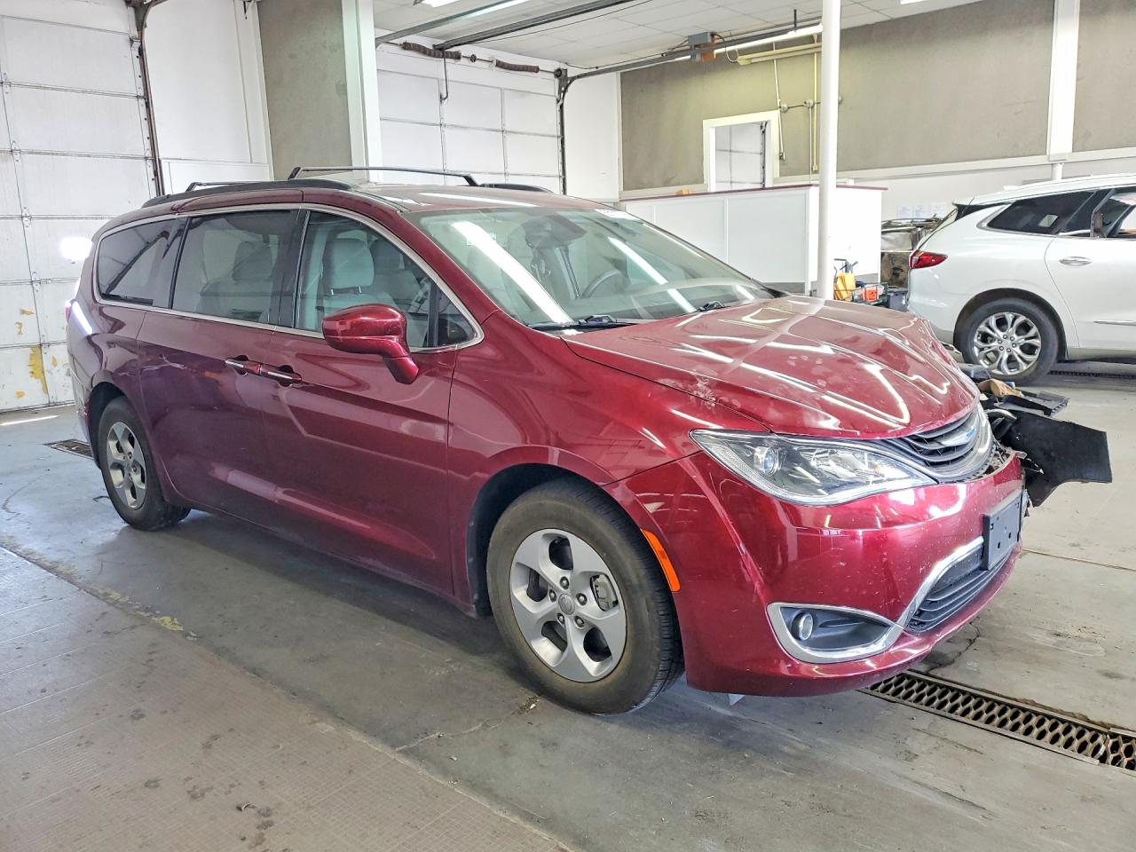2018 CHRYSLER PACIFICA HYBRID TOURING PLUS — снимка 4