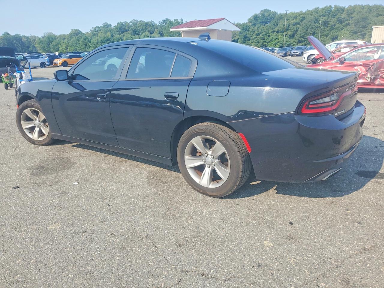 2016 DODGE CHARGER SXT — снимка 2