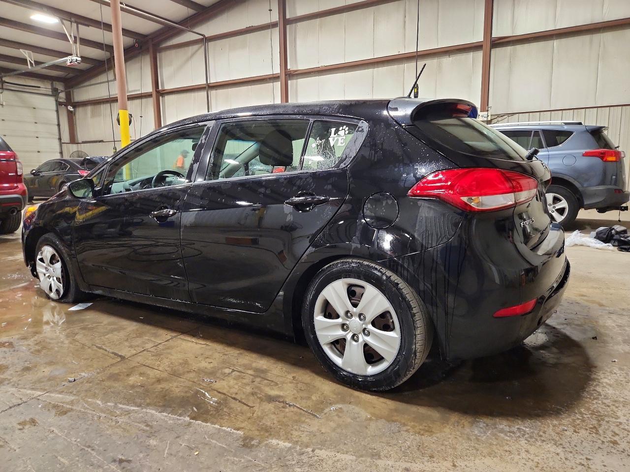 2016 KIA FORTE5 LX — снимка 2