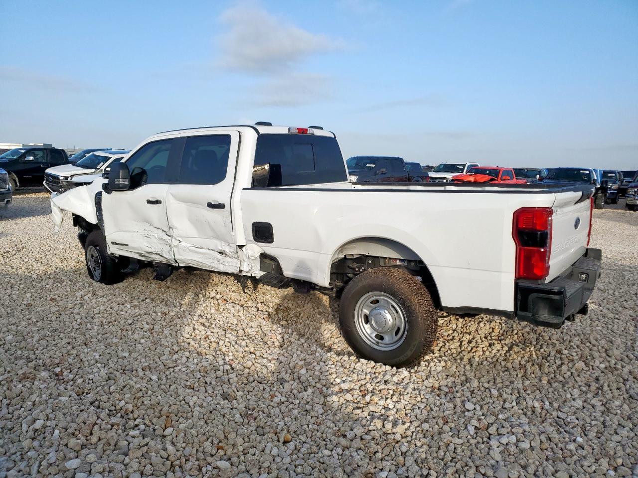 2025 FORD F250 SUPER DUTY — снимка 2