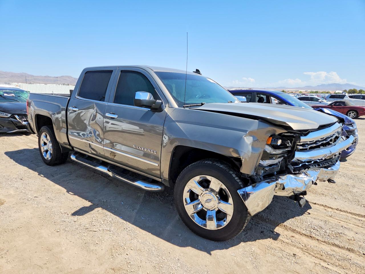2017 CHEVROLET SILVERADO C1500 LTZ — снимка 4