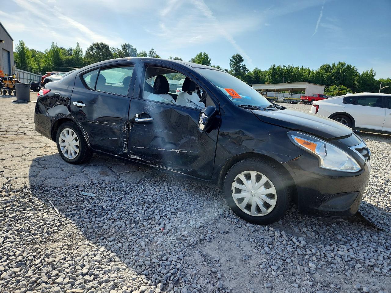 2017 NISSAN VERSA 1.6 SV — снимка 4