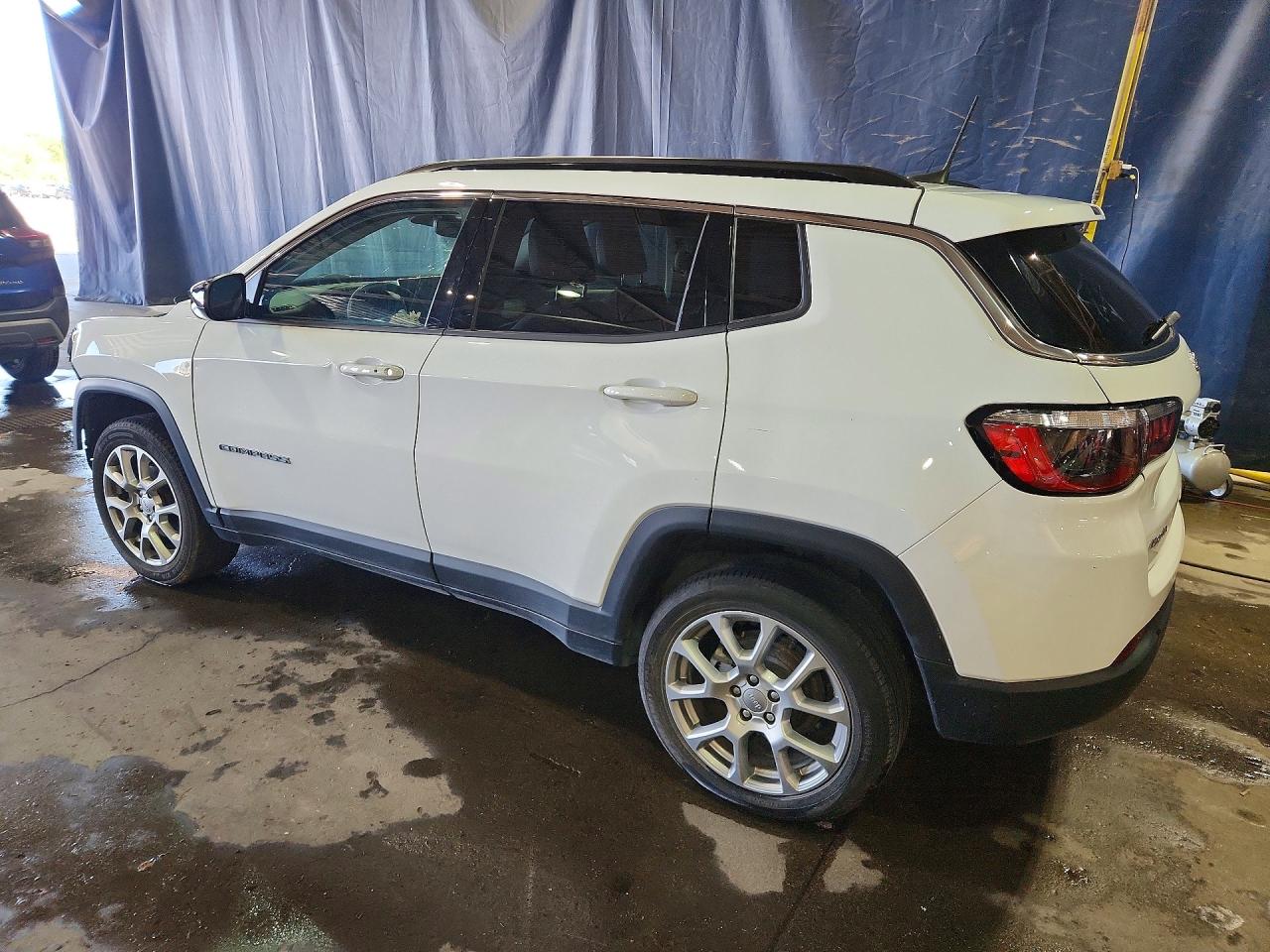 2022 JEEP COMPASS LATITUDE LUX — снимка 2