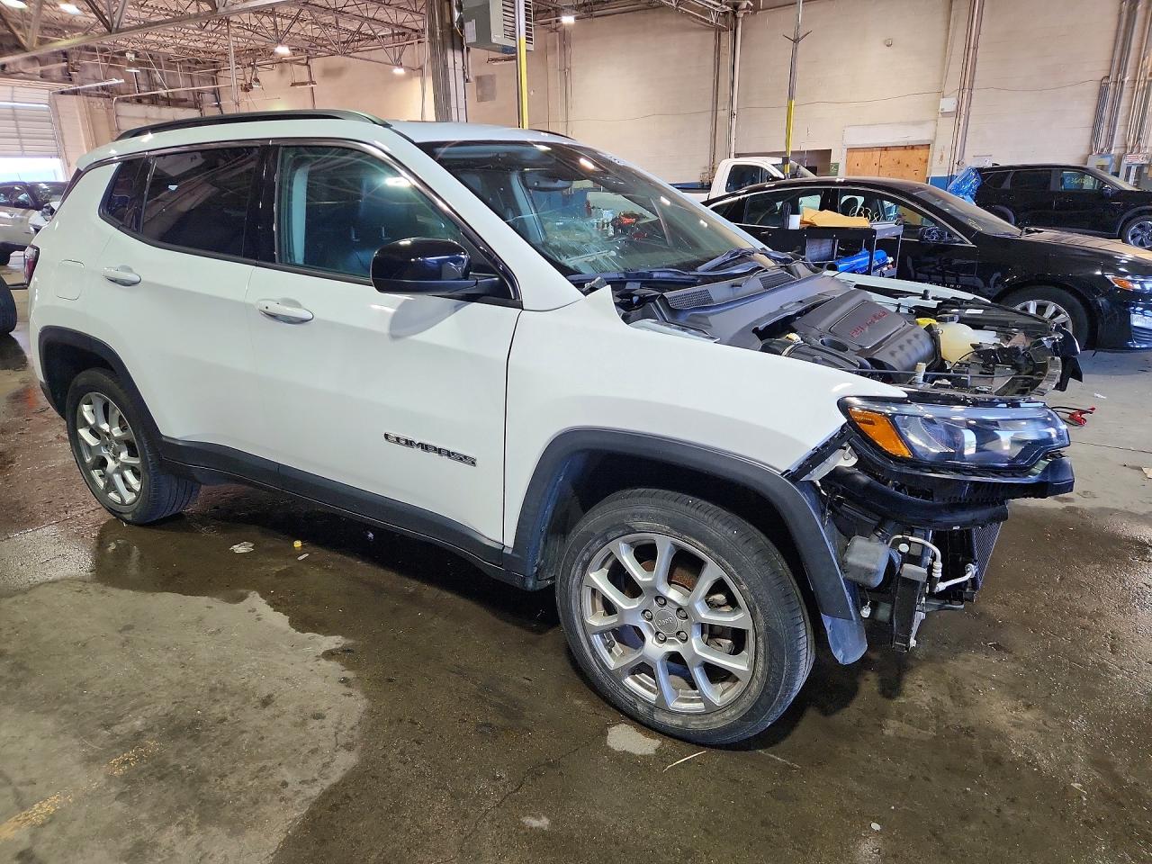 2022 JEEP COMPASS LATITUDE LUX — снимка 4