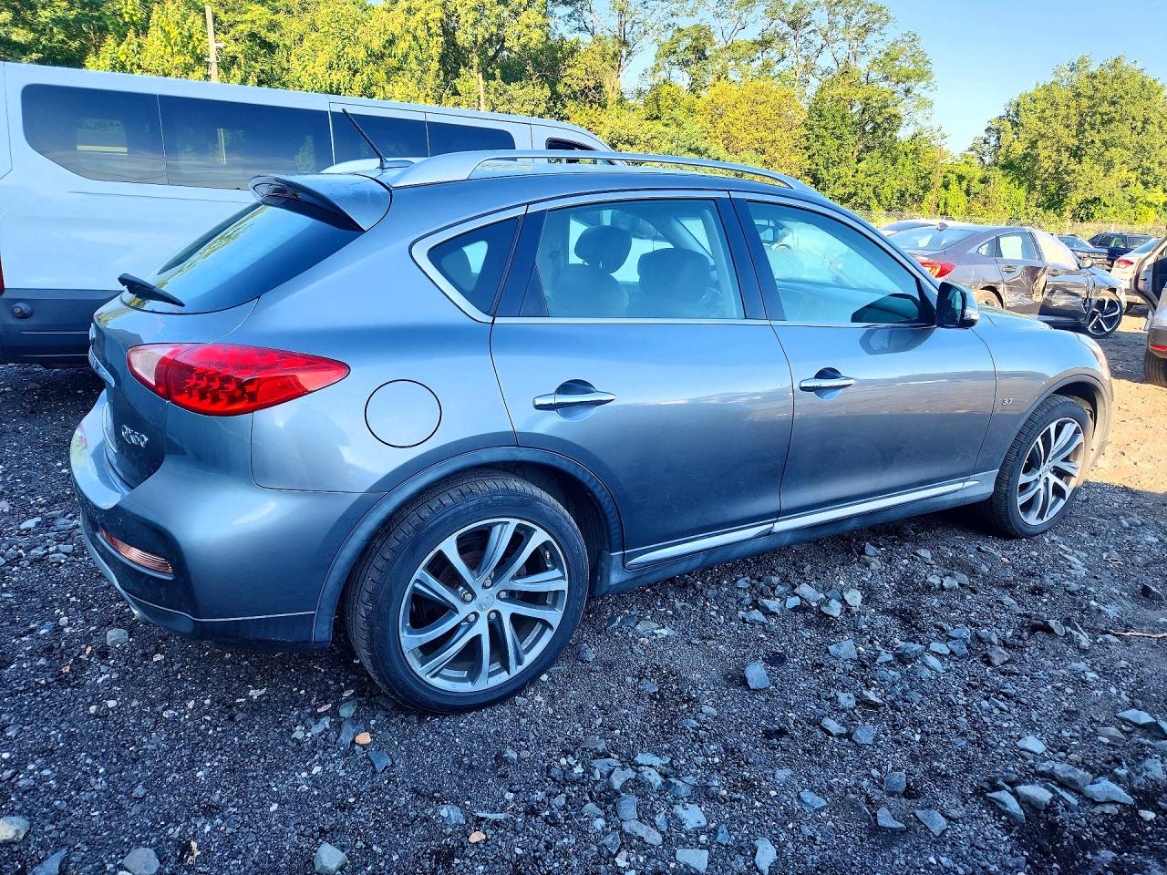 2017 INFINITI QX50 BASE — снимка 3