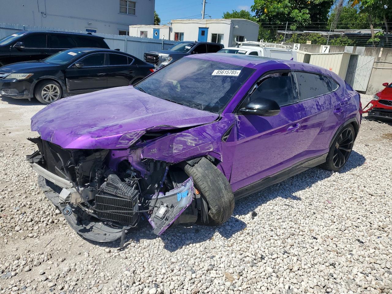 2022 LAMBORGHINI URUS