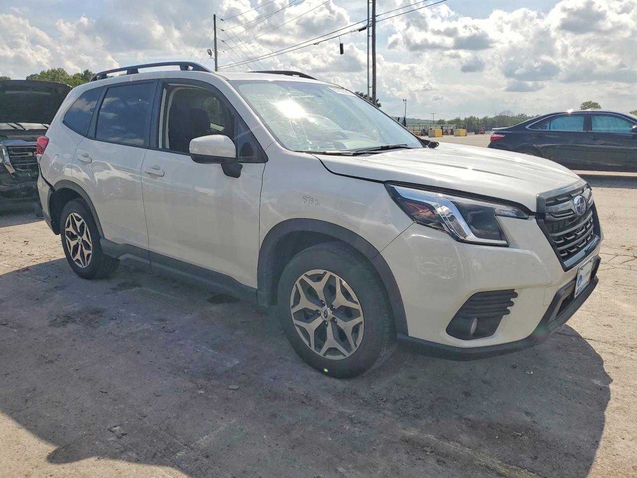 2022 SUBARU FORESTER PREMIUM — снимка 4