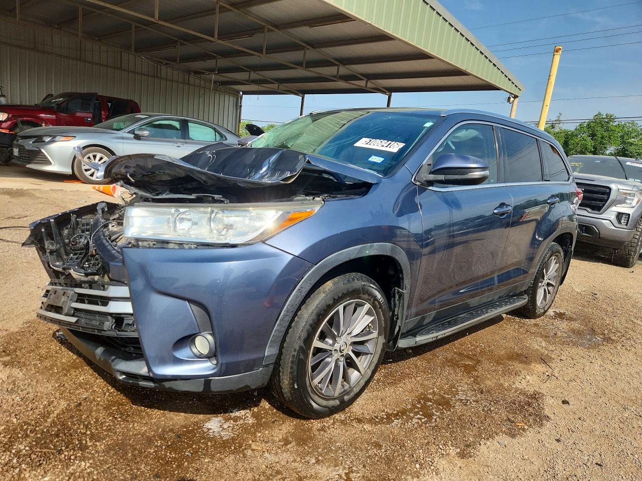 2019 TOYOTA HIGHLANDER XLE