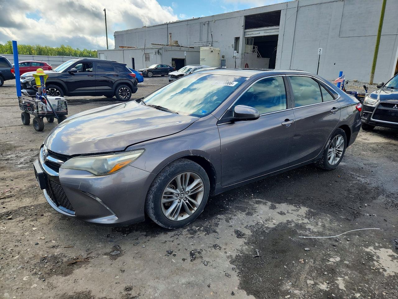 2017 TOYOTA CAMRY SE