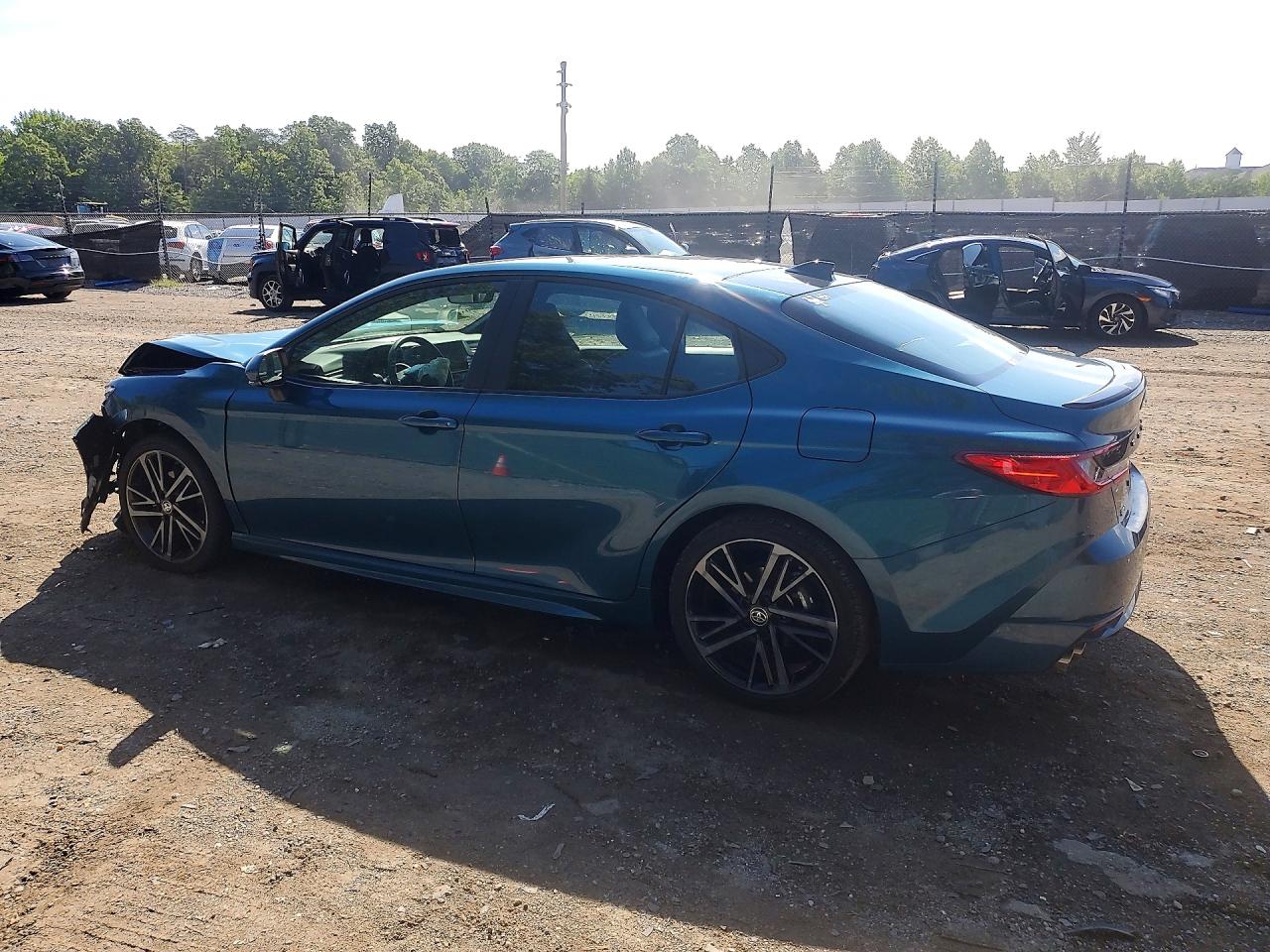 2026 TOYOTA CAMRY XSE — снимка 2