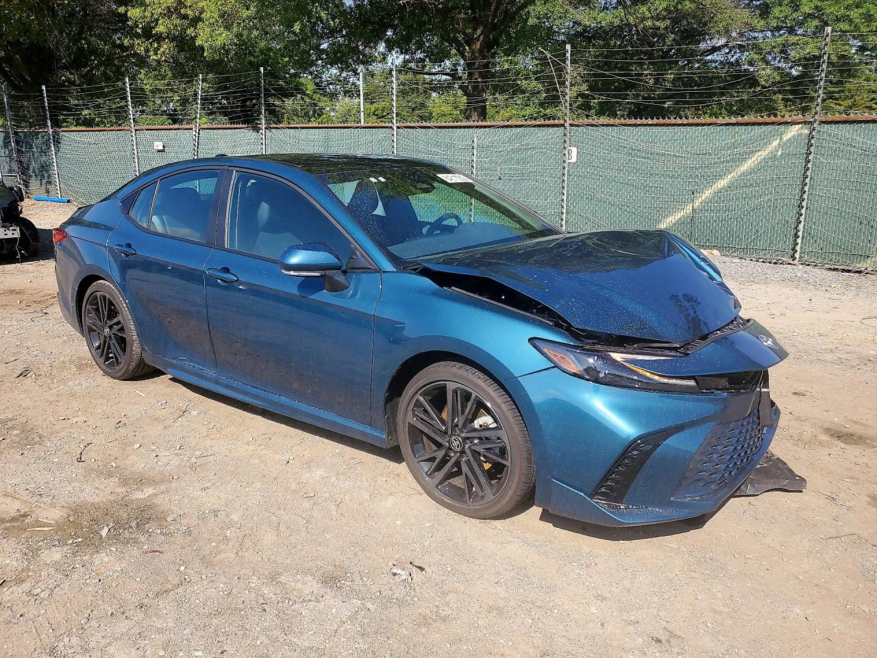2026 TOYOTA CAMRY XSE — снимка 4