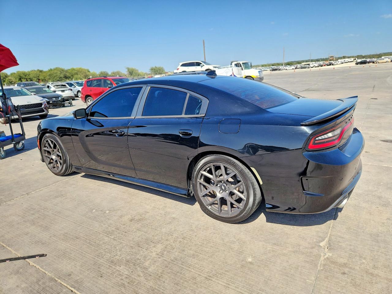 2017 DODGE CHARGER R — снимка 2