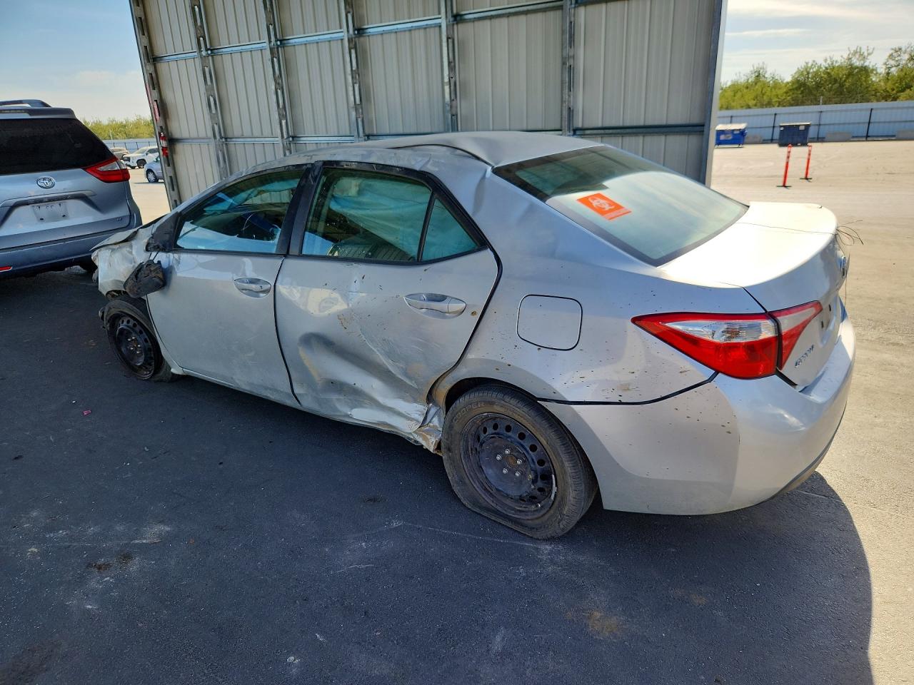 2016 TOYOTA COROLLA LE — снимка 2