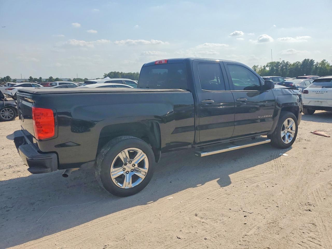 2017 CHEVROLET SILVERADO C1500 CUSTOM — снимка 3