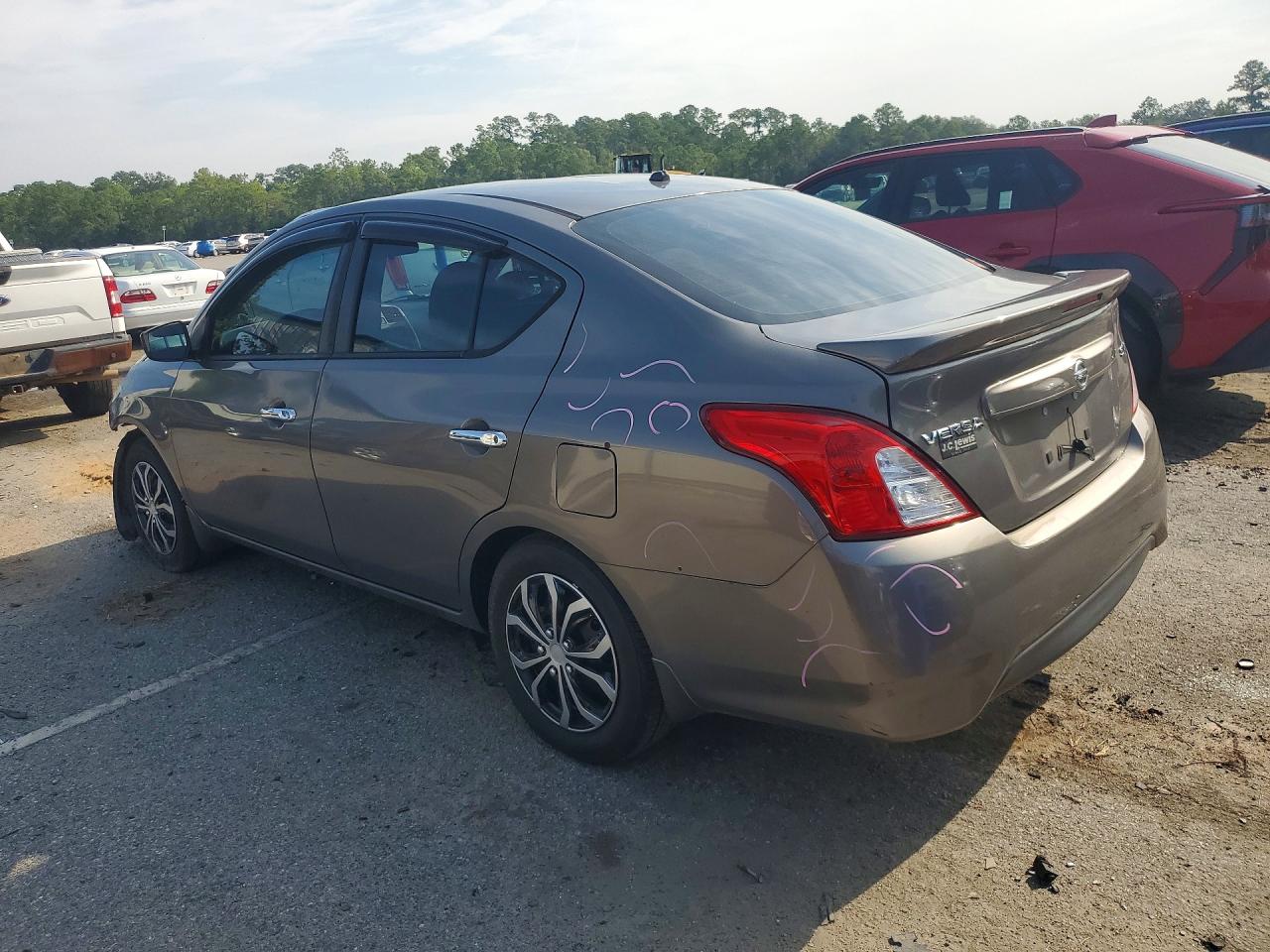 2017 NISSAN VERSA 1.6 SV — снимка 2