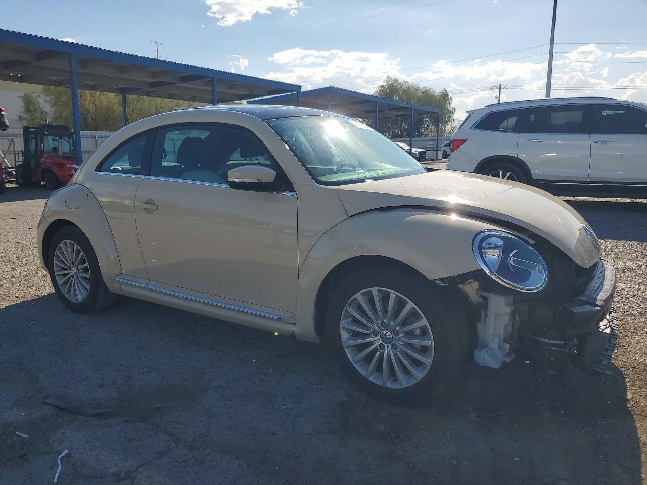 2019 VOLKSWAGEN BEETLE S — снимка 4