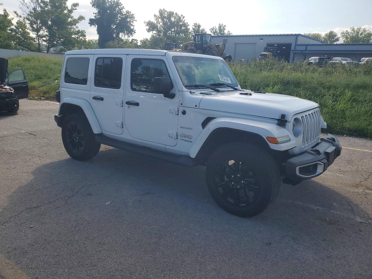 2021 JEEP WRANGLER UNLIMITED SAHARA 4XE — снимка 4