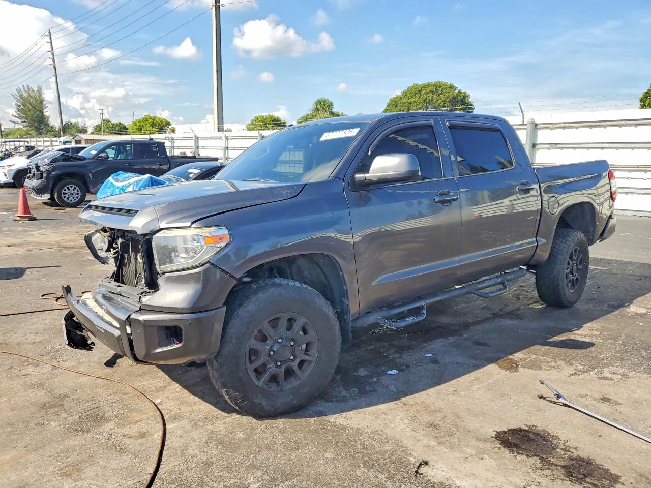 2018 TOYOTA TUNDRA PLATINUM