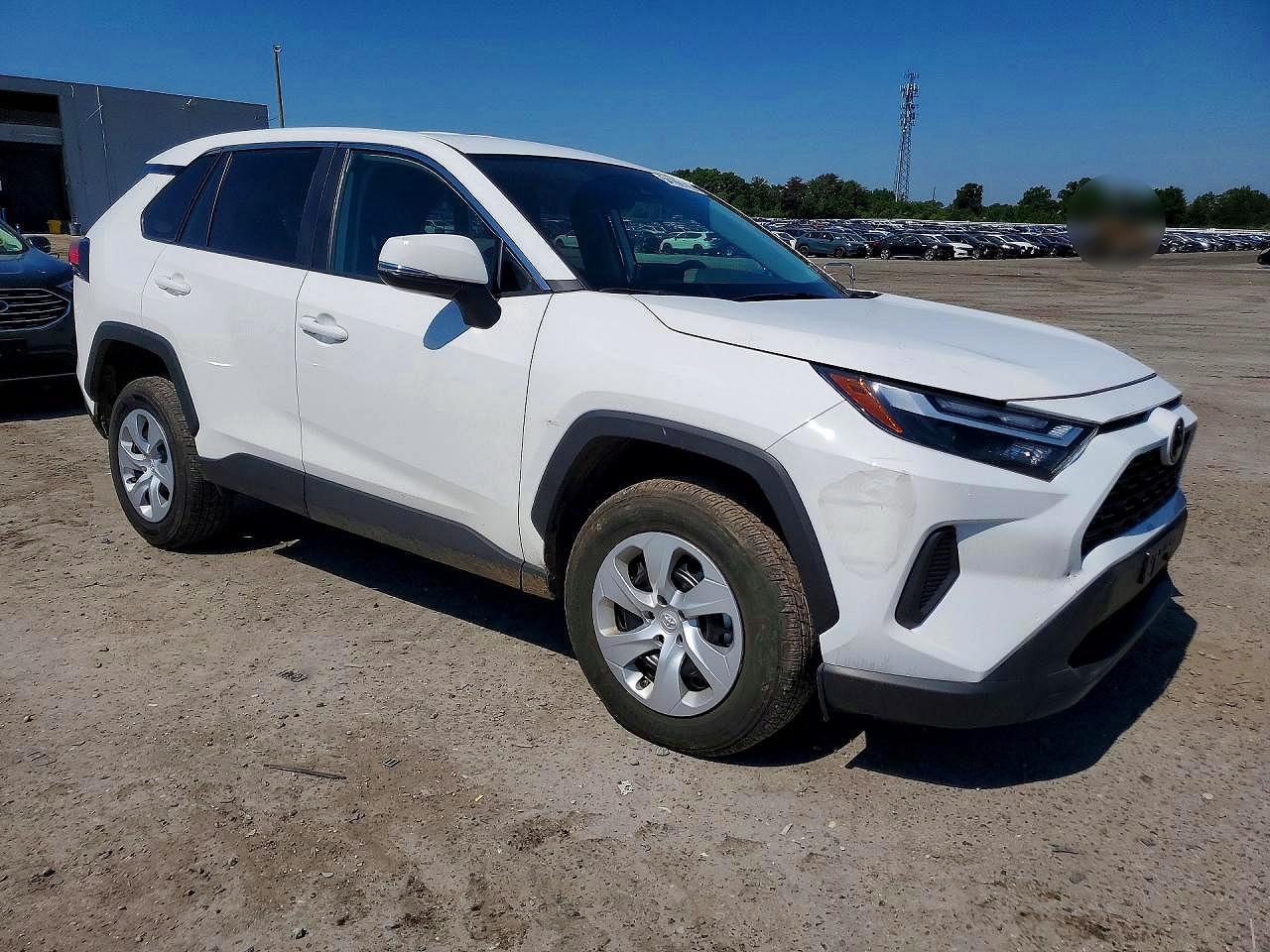 2025 TOYOTA RAV4 LE — снимка 4