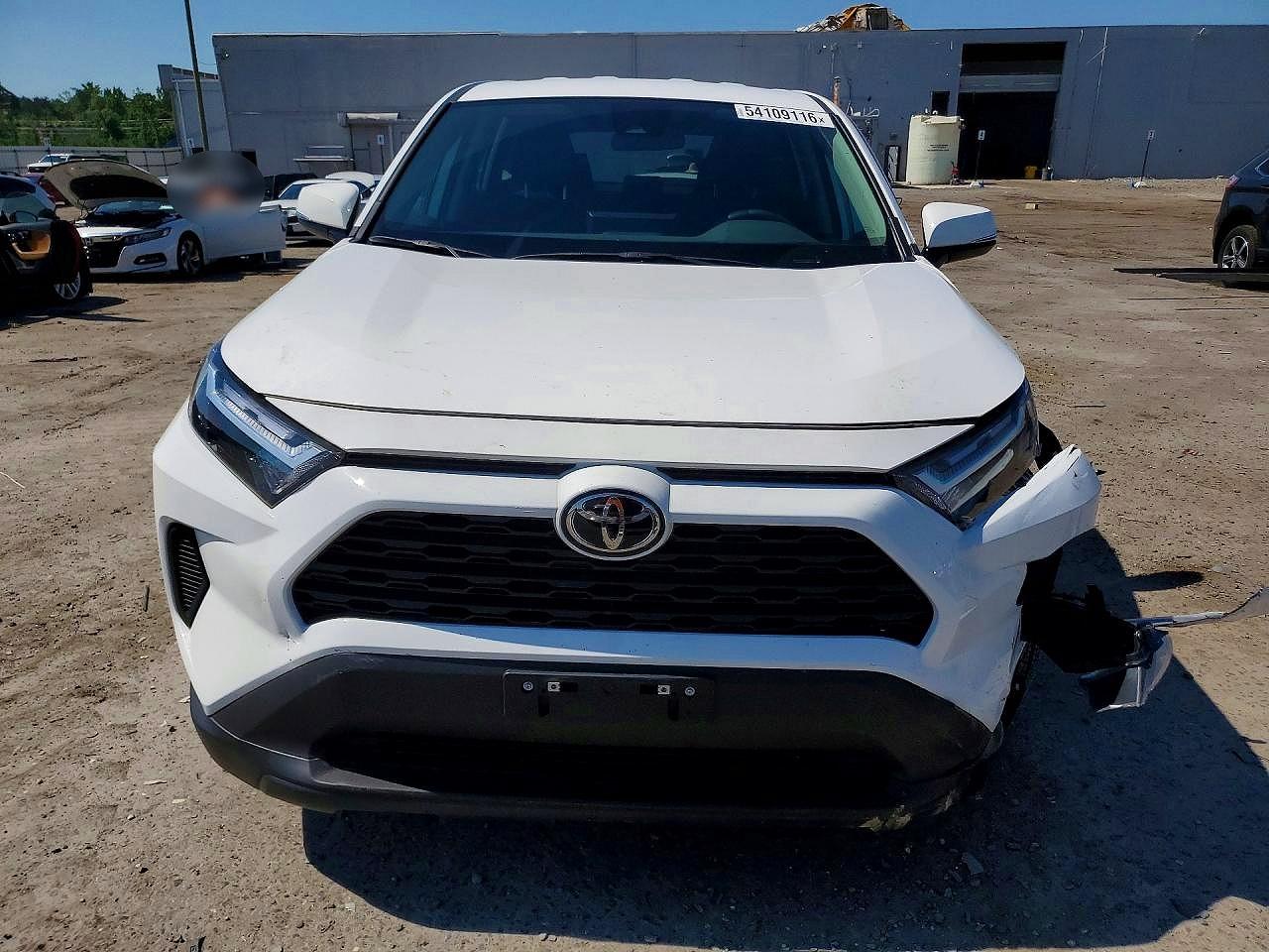 2025 TOYOTA RAV4 LE — снимка 5