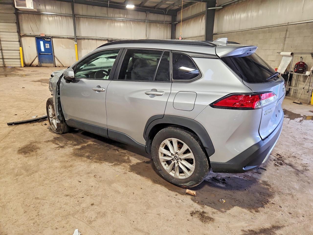 2023 TOYOTA COROLLA CROSS LE — снимка 2