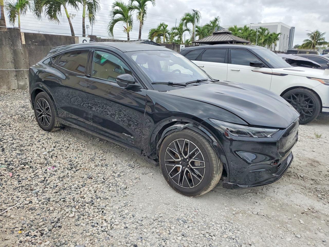 2024 FORD MUSTANG MACH-E PREMIUM — снимка 4