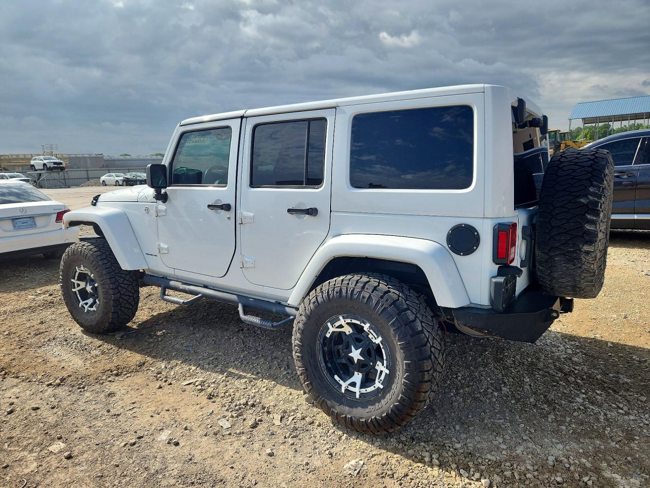 2015 JEEP WRANGLER UNLIMITED SAHARA — снимка 2