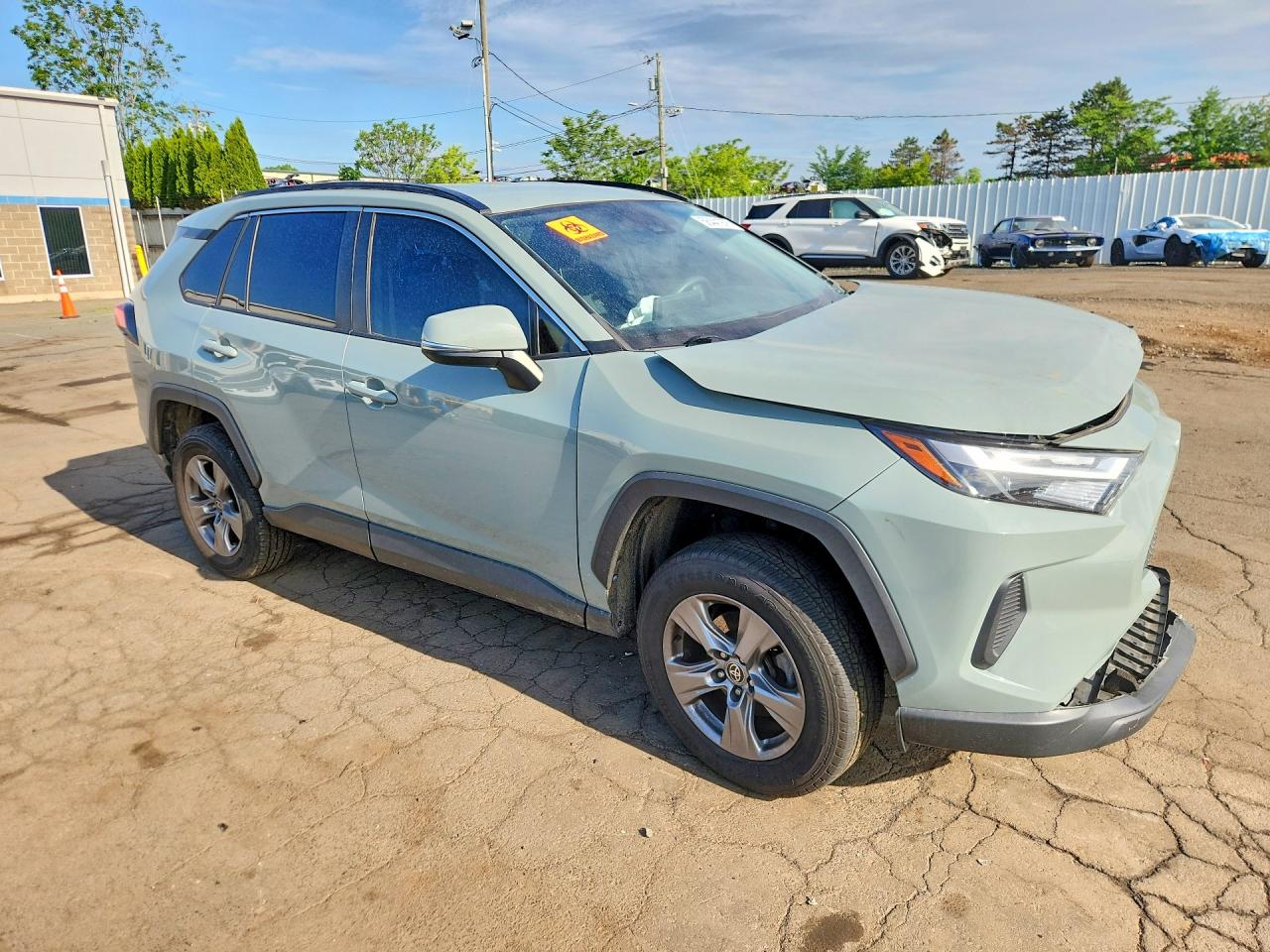 2022 TOYOTA RAV4 XLE — снимка 4