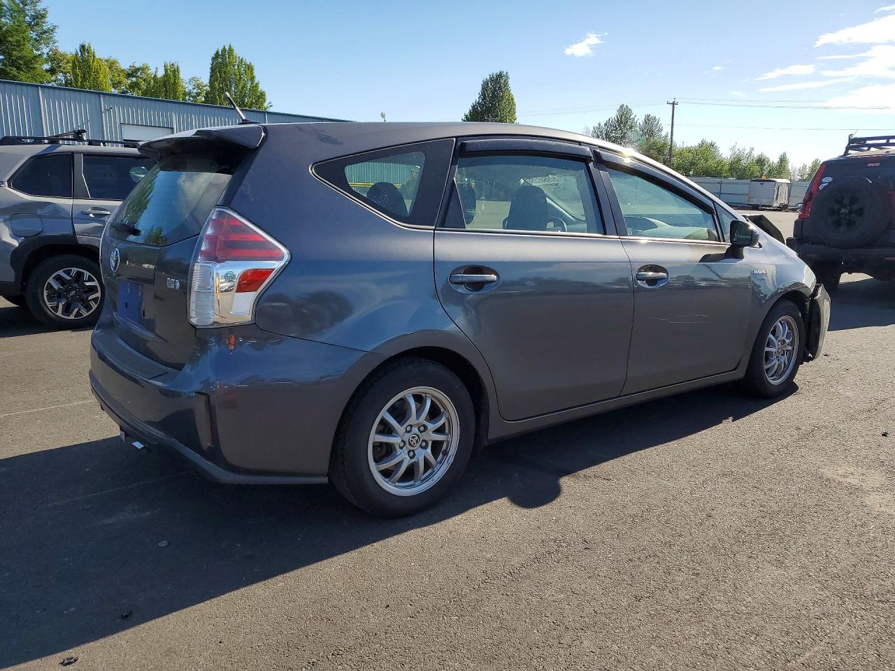 2015 TOYOTA PRIUS V THREE — снимка 3
