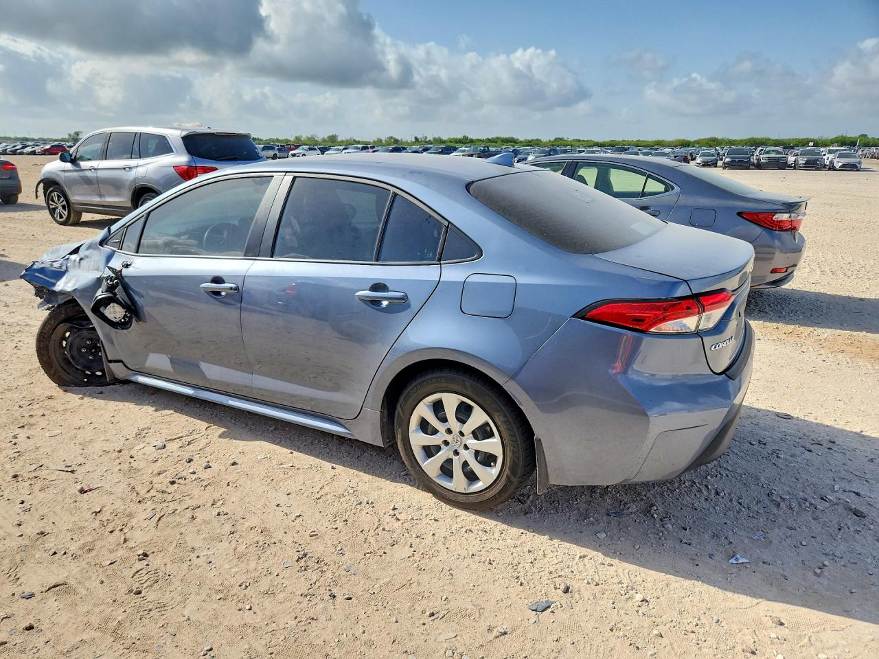 2025 TOYOTA COROLLA LE — снимка 2