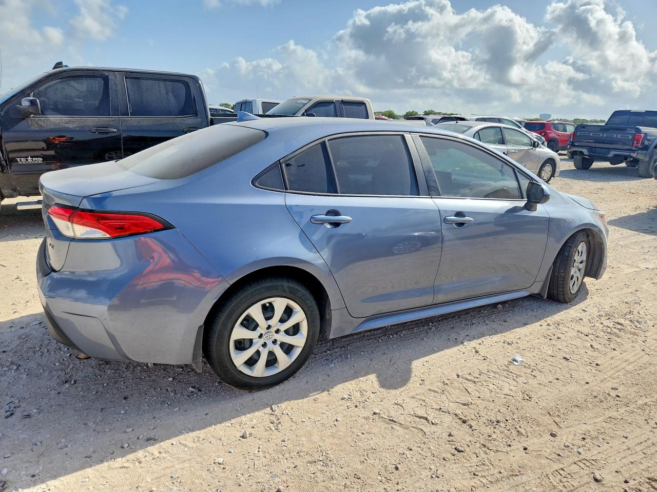 2025 TOYOTA COROLLA LE — снимка 3