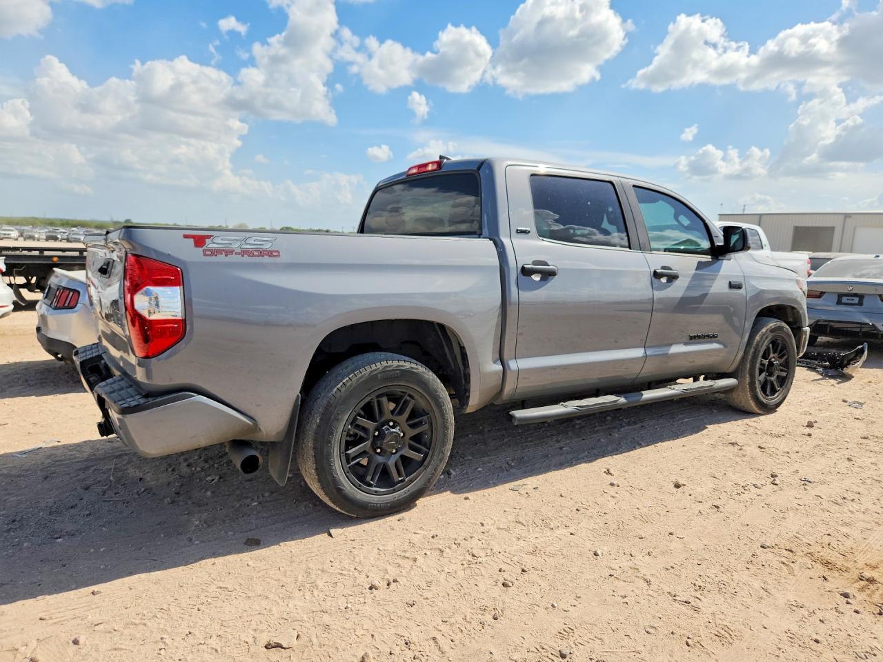 2021 TOYOTA TUNDRA CREWMAX SR5 — снимка 3