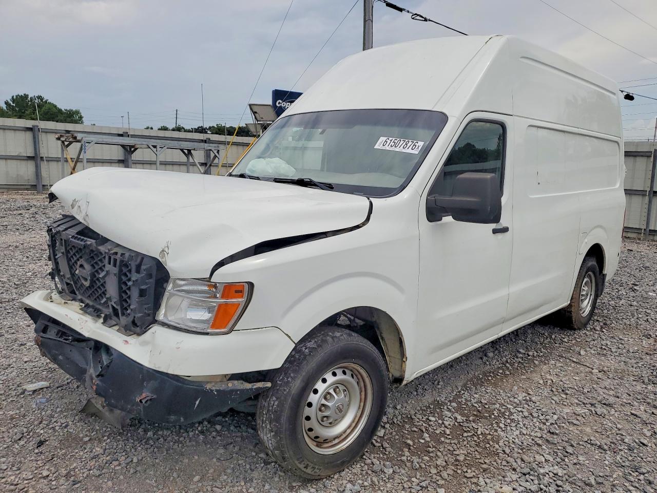 2017 NISSAN NV 2500 HD S