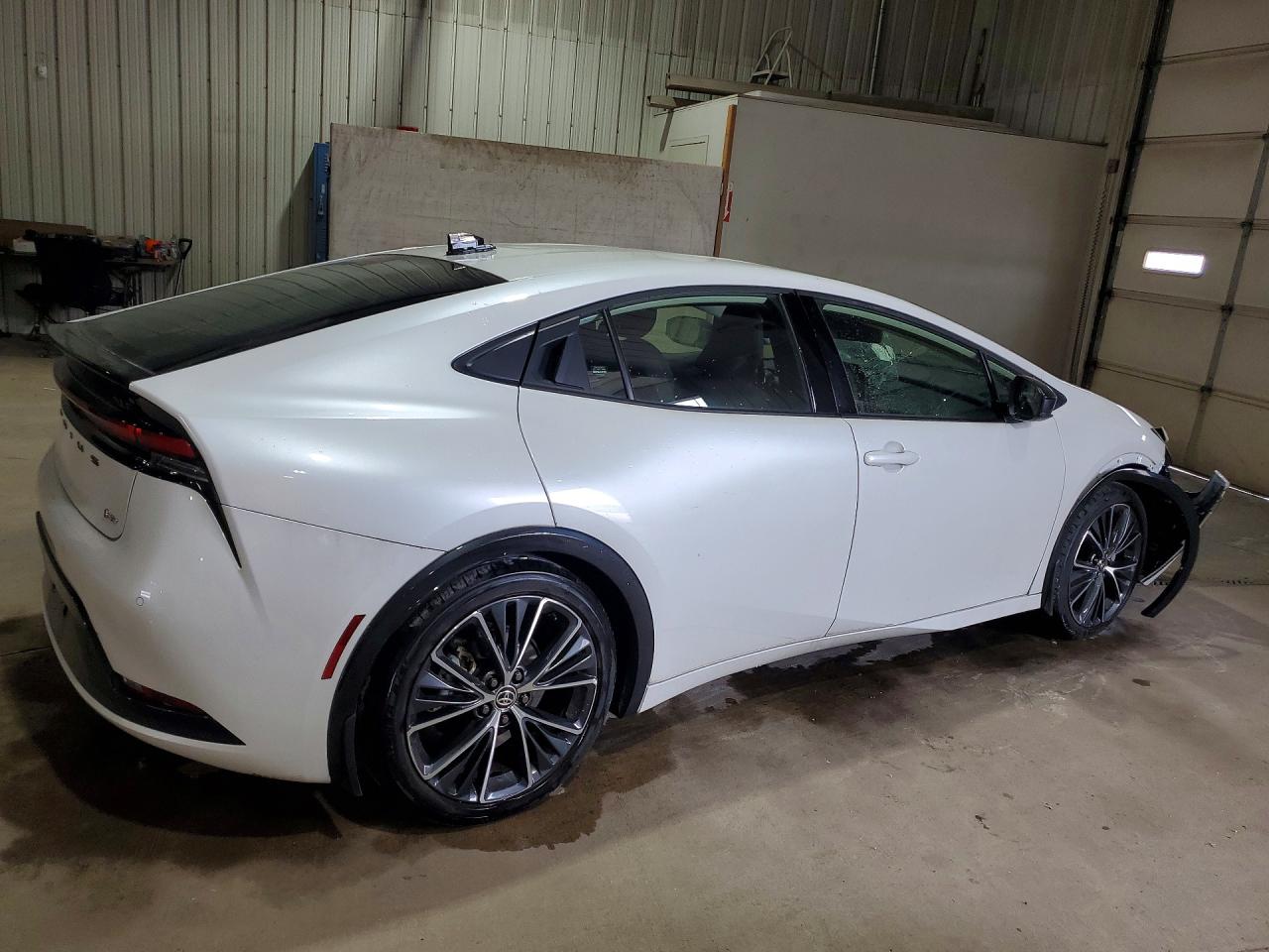 2024 TOYOTA PRIUS XLE — снимка 3