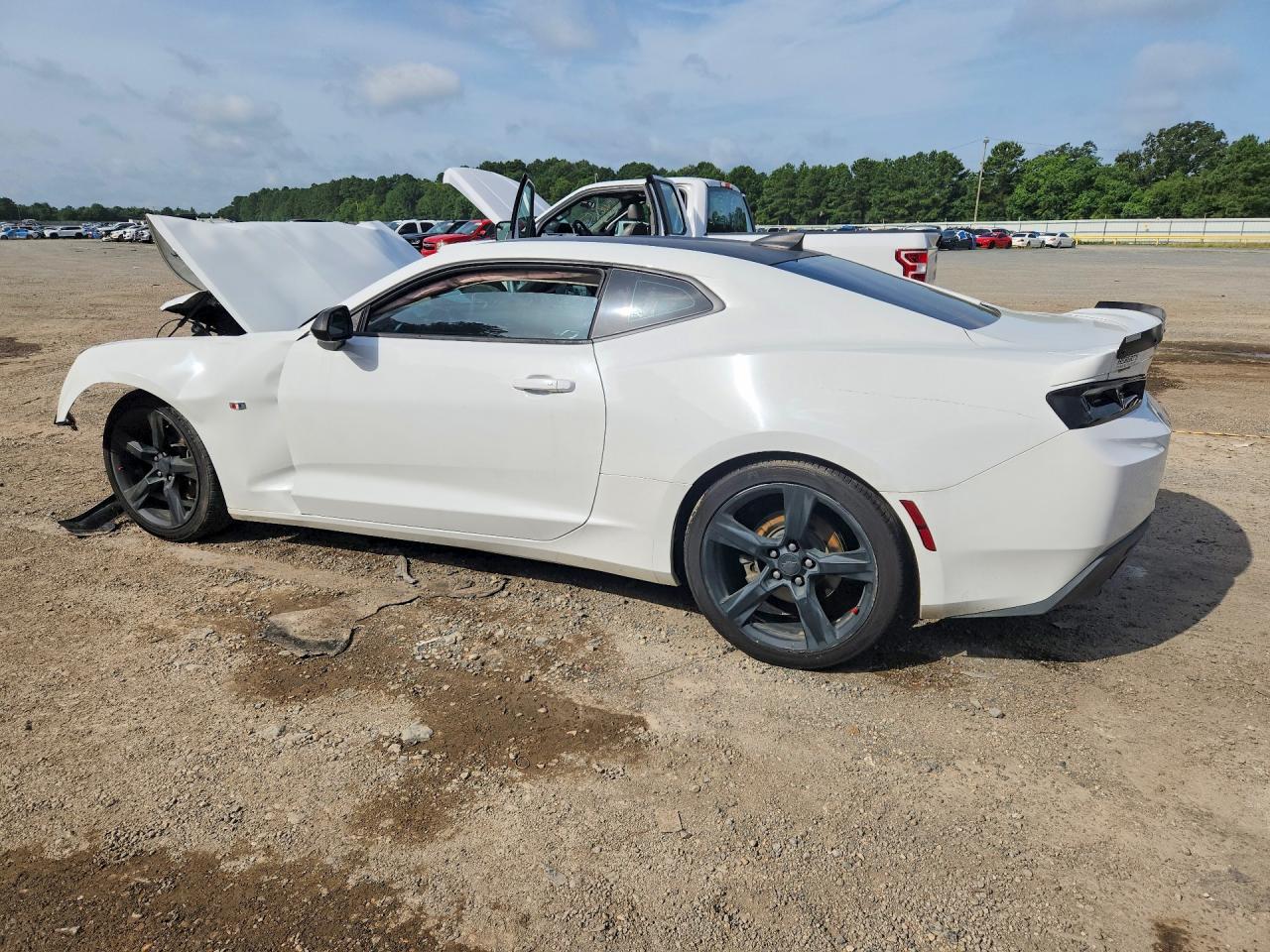 2018 CHEVROLET CAMARO LT — снимка 2