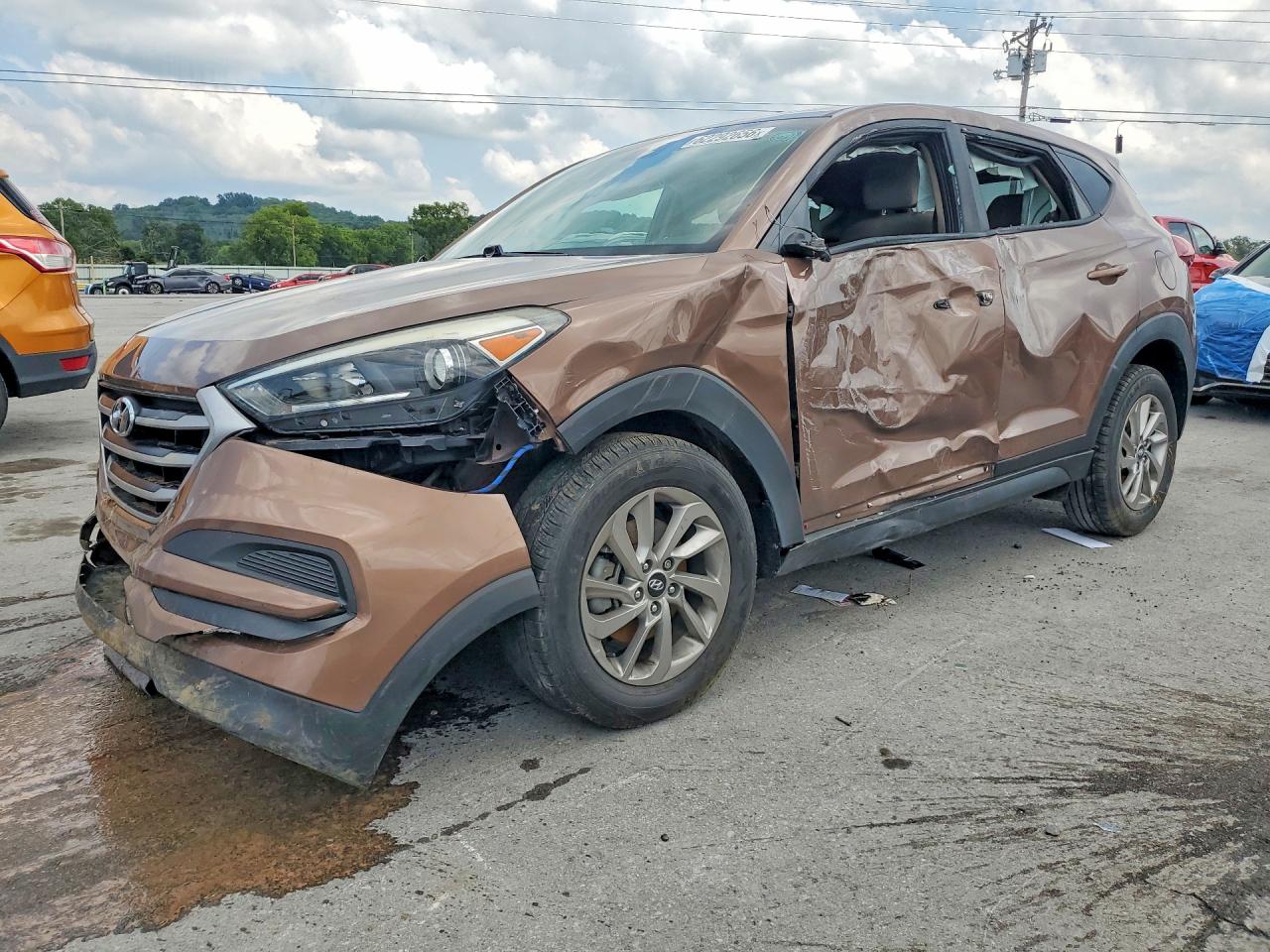 2017 HYUNDAI TUCSON SE