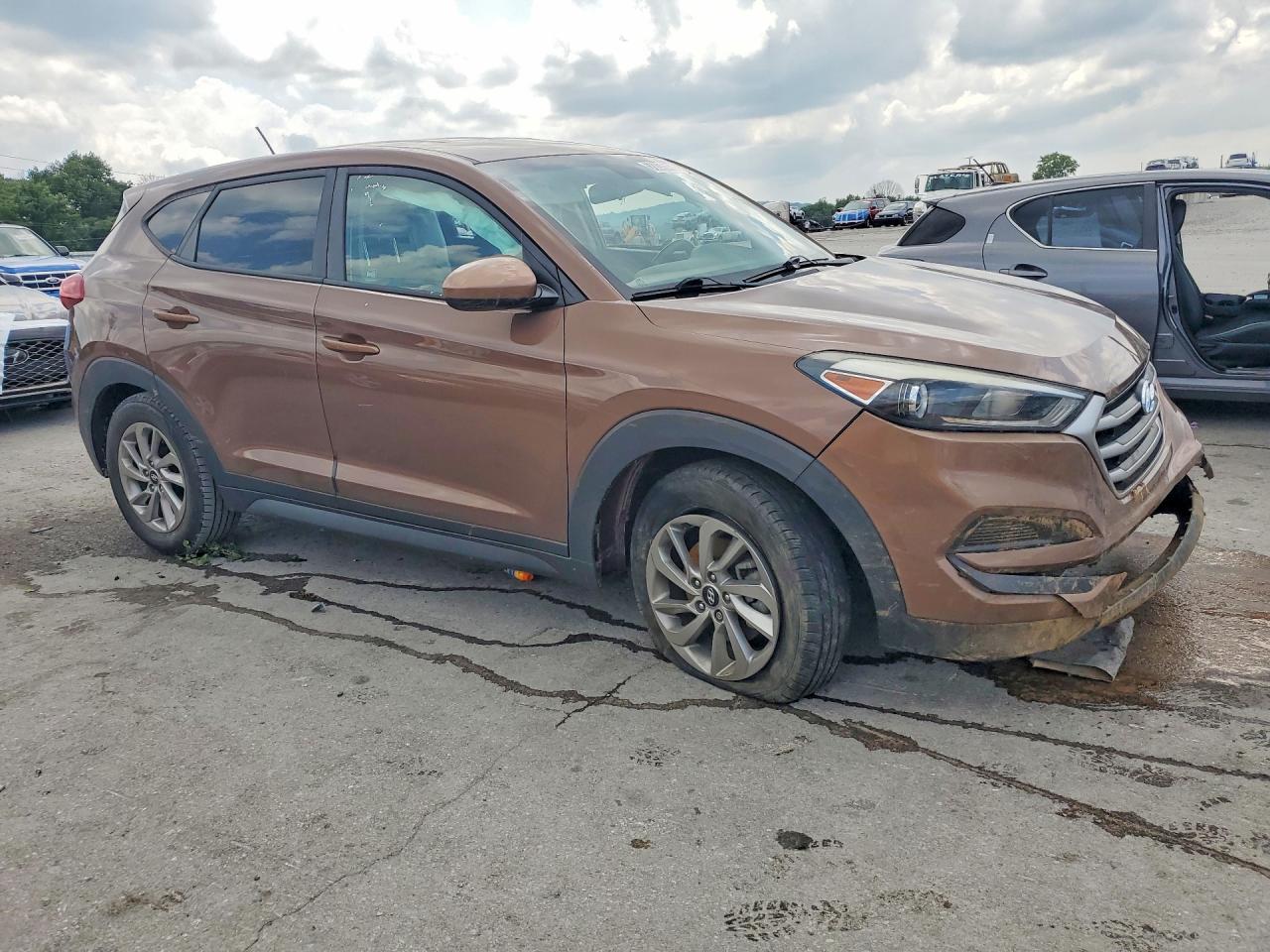 2017 HYUNDAI TUCSON SE — снимка 4