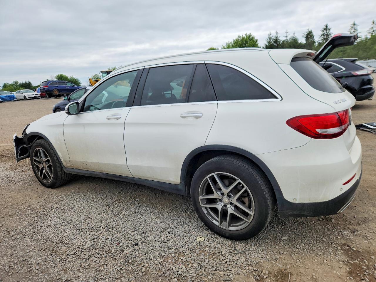 2016 MERCEDES-BENZ GLC 300 4MATIC — снимка 2