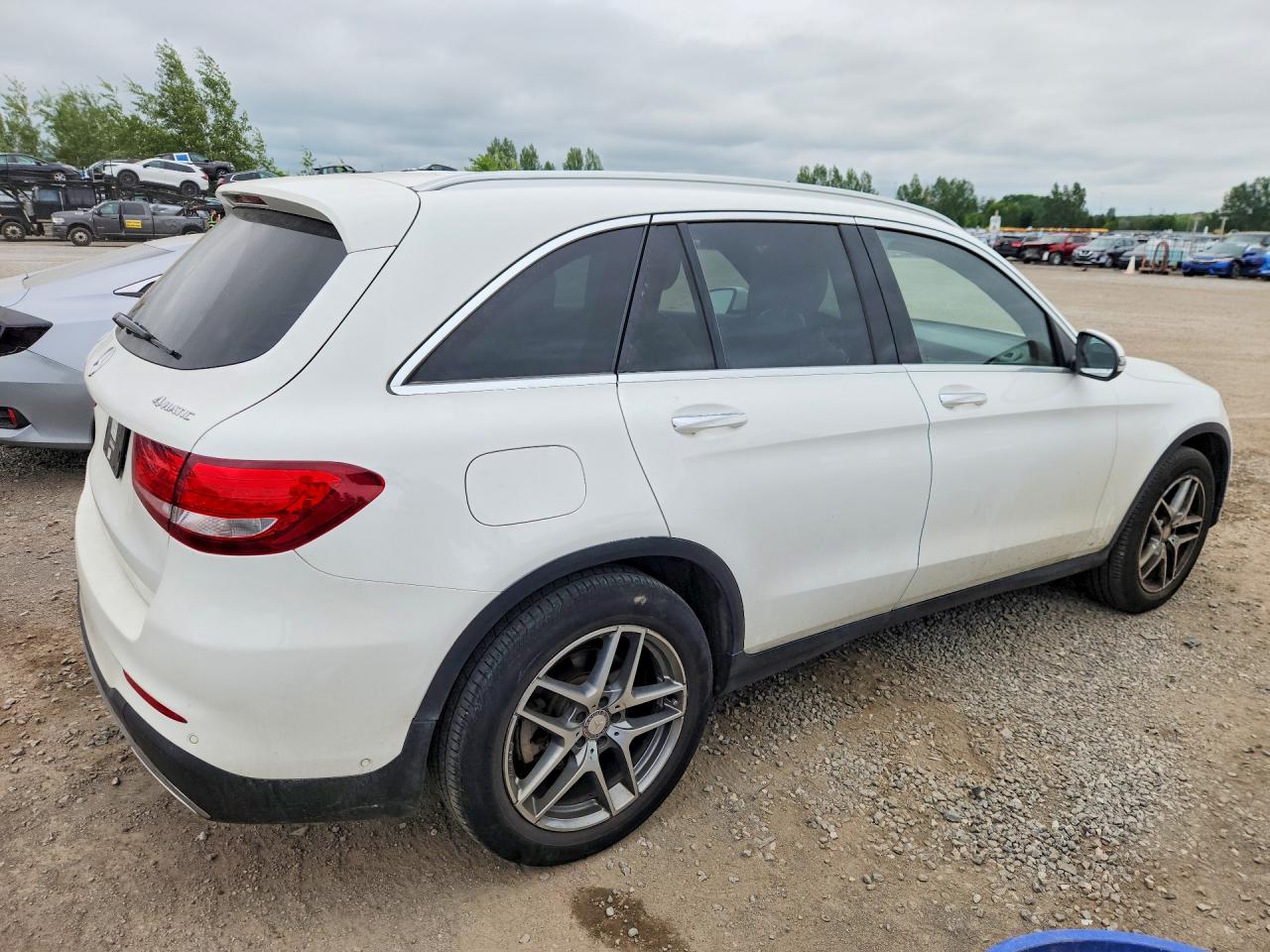 2016 MERCEDES-BENZ GLC 300 4MATIC — снимка 3