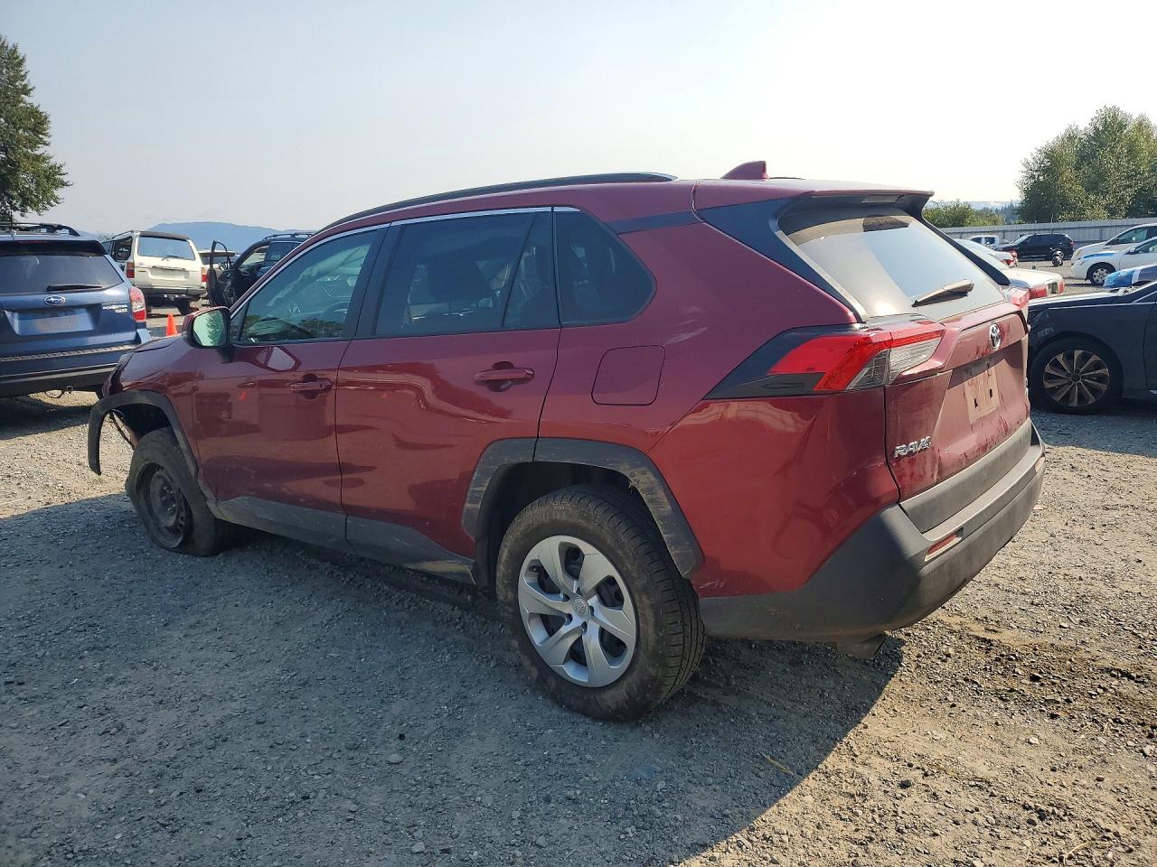 2019 TOYOTA RAV4 LE — снимка 2
